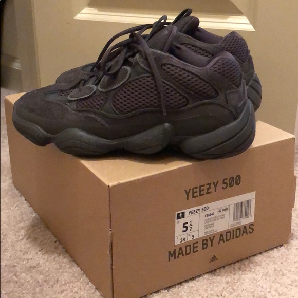 yeezy 500 size 5.5